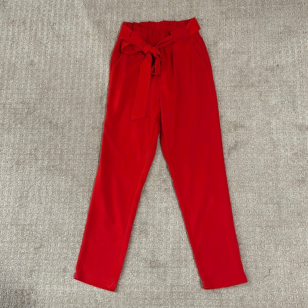 Paperbag cropped belted pants